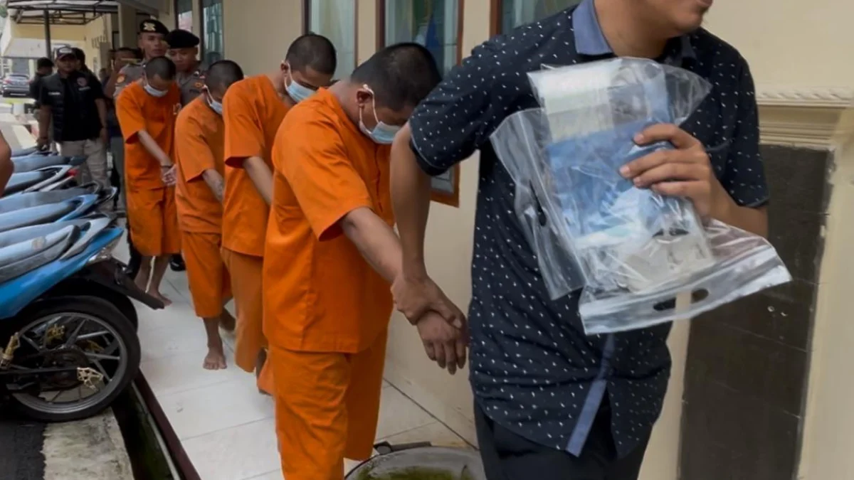 Pelaku pencurian motor yang beraksi di mesjid berhasil ditangkap Polres Ciamis.