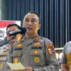 Kepala Divisi Humas Polri Irjen Pol. Sandi Nugroho memberikan keterangan pada wartawan di Mabes Polri, Jakarta, Rabu (19/6). Foto/ANTARA