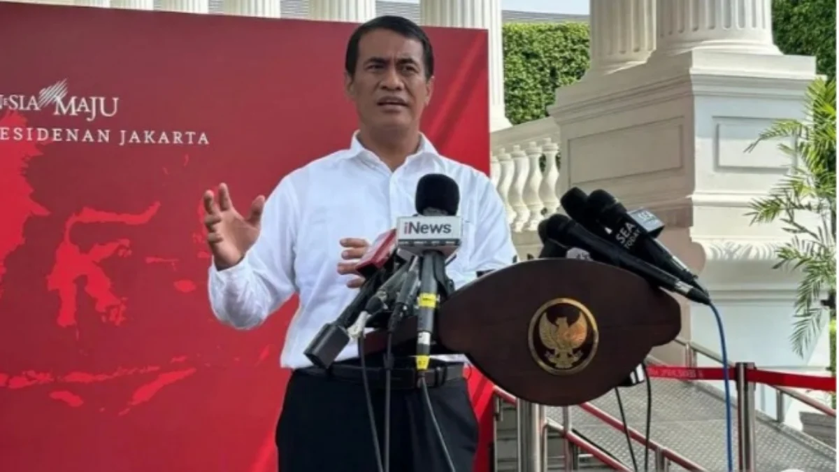 Menteri Pertanian Andi Amran Sulaiman menyampaikan keterangan pers di Istana Kepresidenan, Jakarta, Kamis (20/6). Foto/ANTARA