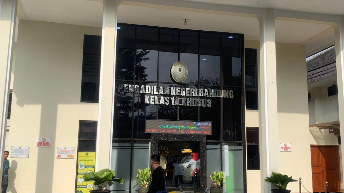 PN Bandung Gelar Sidang Praperadilan Pegi Hari Ini Sidang praperadilan Pegi Setiawan bakal berlangsung hari ini, Senin (24/6/2024) di Pengadilan Negeri Bandung (Sadam Husen / JE)