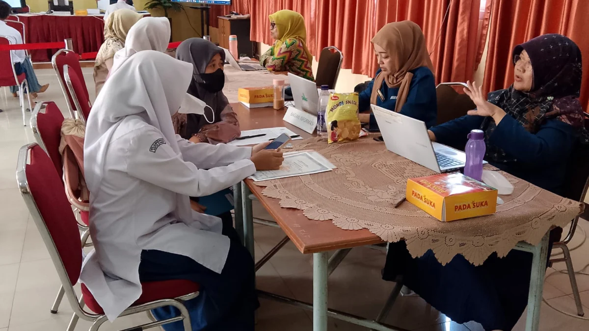Doc. PPDB Tahap 2 Hari Kedua SMKN 3 Cimahi Alami Lonjakan Calon Pendaftar Dibandingkan Tahap 1 (Mong)