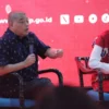 Staf Khusus Ketua Dewan Pengarah BPIP Antonius Beni Susetyo menyampaikan materi dalam Workship Penguatan Konten Kreator Jabar di Pendopo Wali Kota Bandung, Selasa(25/6/24). (Pandu Muslim/Jabar Ekspres)