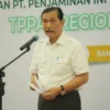 Menko Marves RI Luhut Binsar Pandjaitan memberikan sambutan pada forum Penandatanganan perjanjian kerja sama antara Pemprov Jabar dan Persero TPPAS Regional Legok Nangka di Gedung Sate, Jumat(28/6/24). (Pandu Muslim/Jabar Ekspres)