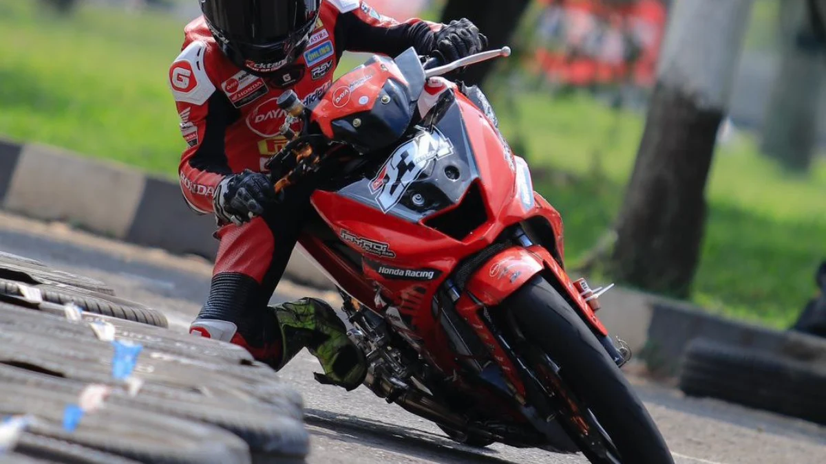 Dua Pebalap Honda Daya Jayadi Racing Team Siap Hadapi Putaran Kedua Kejurnas MotoPrix 2024 di Tasikmalaya Dua Pebalap Honda Daya Jayadi Racing Team Siap Hadapi Putaran Kedua Kejurnas MotoPrix 2024 di Tasikmalaya