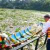 Bey Machmudin Cek Citarum Jembatan Babakan Sapaan yang Penuh Sampah
