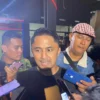 Calon Bupati Bandung Barat, Hengky Kurniawan saat ditemui di Padalarang, KBB. Minggu (23/6). Foto Jabar Ekspres/wit