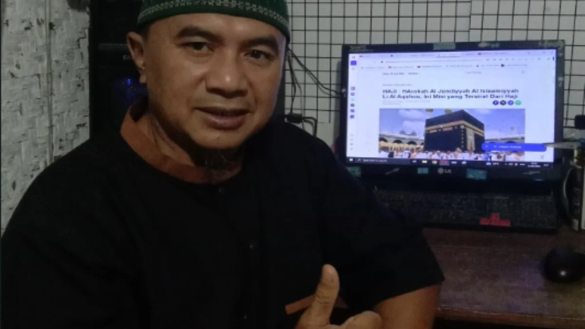 Dadan Sundayana, penulis 24 RUNTUYAN ABOUT URGENSI SHOLAT, No. 24 Paling Tidak Terpikirkan Oleh Kebanyakan Muslim Padahal Hukumnya Fardhu 'Ain