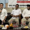 Bacawalkot Bogor, Sendi Fardiansyah (Pojok Kiri) saat menghadiri undangan Halal bihalal DPC Partai Gerinda Kota Bogor beberapa waktu lalu. (Yudha Prananda / Istimewa)