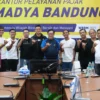 Tingkatkan Kolaborasi Sinergis, Persib Kunjungi KPP Madya Bandung Untuk Dialog Pajak Kunjungan Persib ke KPP Madya Bandung untuk dialog pajak.