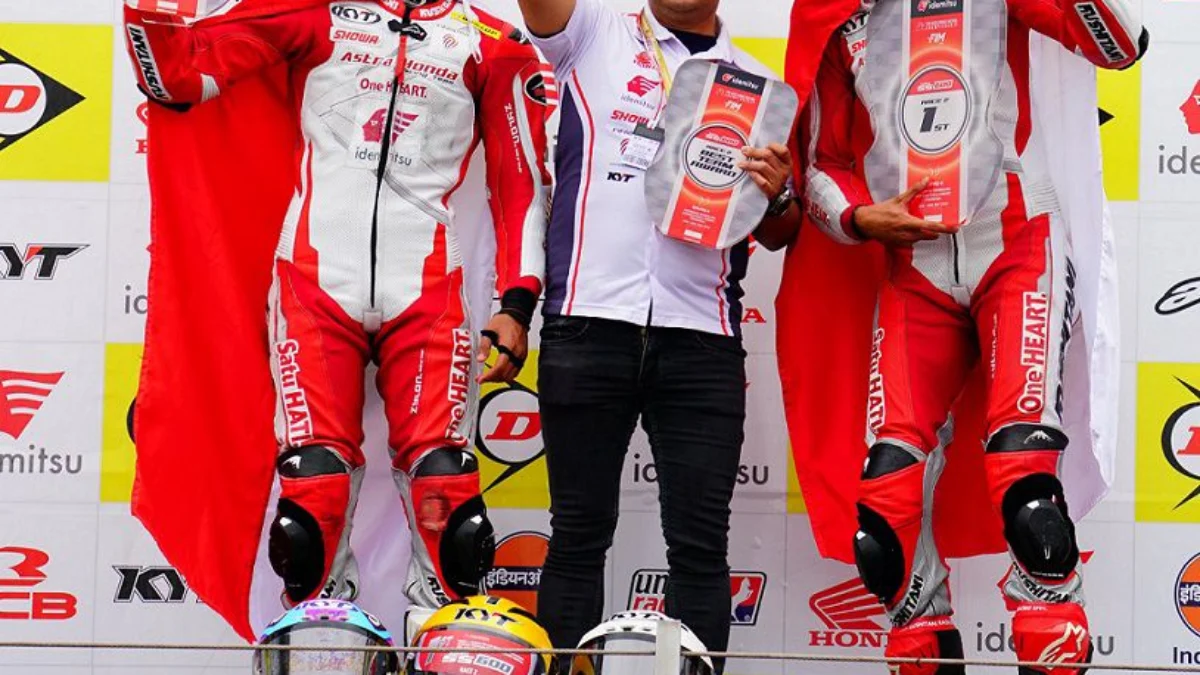 Tunggangi CBR, Astra Honda Borong Podium di ARRC Mandalika Pebalap Astra Honda Racing Team (AHRT) meraih podium di ajang balap Asia Road Racing Championship (ARRC) 2024 seri Mandalika pada Sabtu-Minggu (27-28 Juli).