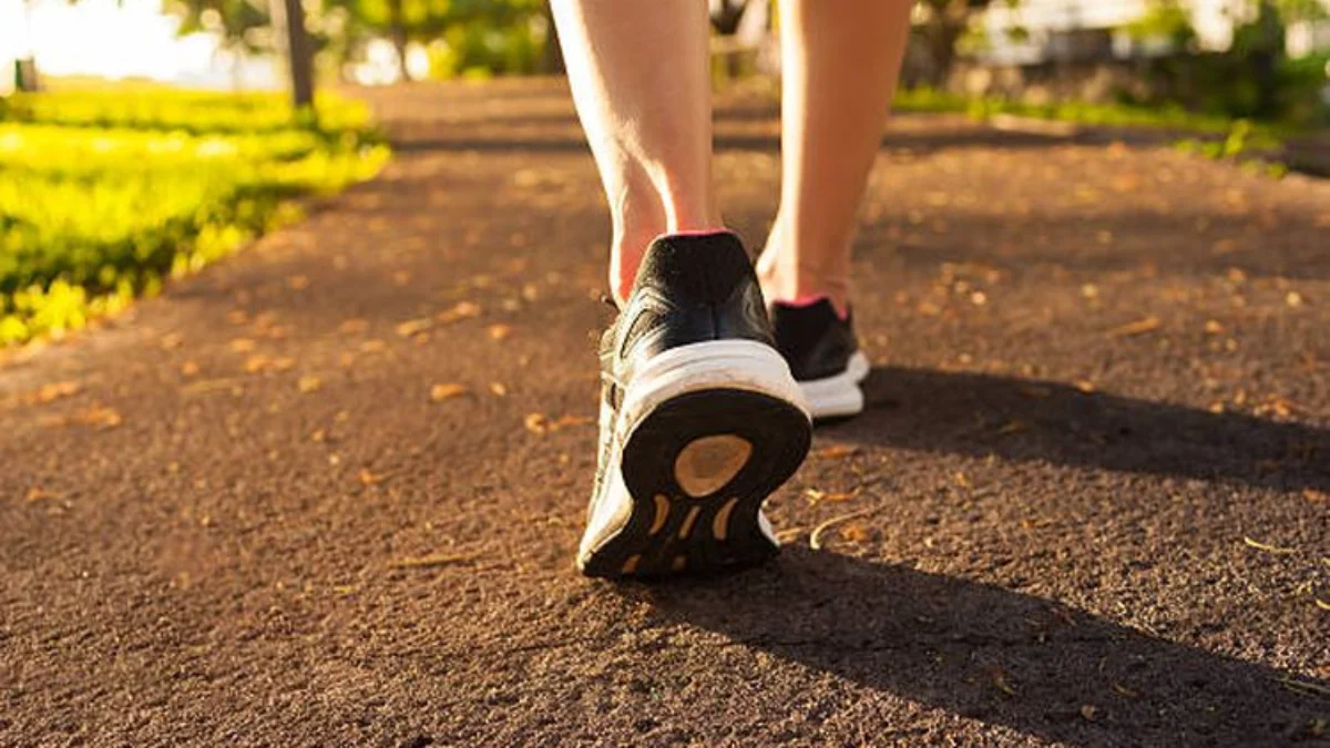 Jalan Kaki atau Bersepeda? Mana Pilihan Terbaik untuk Menurunkan Berat Badan? Jalan Kaki atau Bersepeda? Mana Pilihan Terbaik untuk Menurunkan Berat Badan?