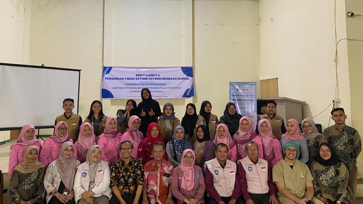 Lewat Geber dan Tampan, Mahasiswa KKN Bhakti Kencana Tematik Cegah Tingginya PTM di Jatimulya Sumedang Lewat Geber dan Tampan, Mahasiswa KKN Bhakti Kencana Tematik Cegah Tingginya PTM di Jatimulya Sumedang