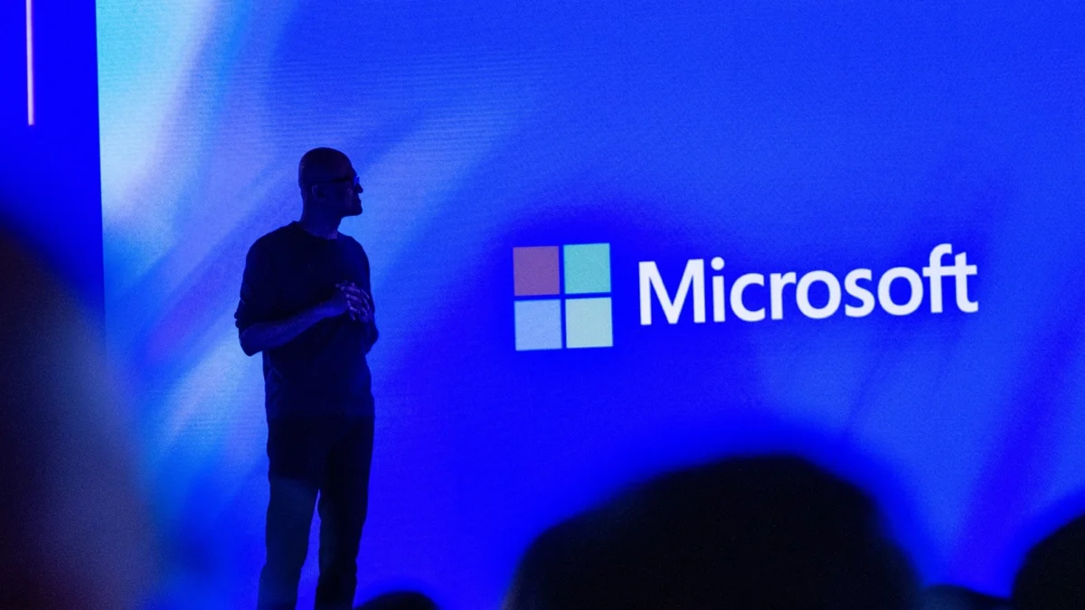 Baru-baru ini microsoft telah mengembangkan teknologi AI yang dapat menirukan ucapan manusia yang mirip dengan aslinya dengan nama VALL-E 2.