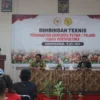 Anggota DPR RI Ono Surono menyerap aspirasi petani holtikultura di Lembang sekaligus memberikan bimbingan teknis di Hotel Augusta, Jalan Raya Tangkuban Parahu, Kabuoaten Bandung Barat (KBB), Jumat 19 Juli 2024.