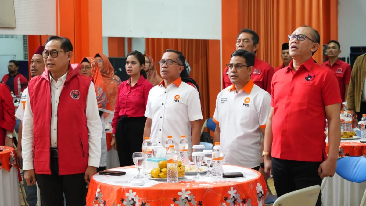 PKS dan PDIP Kota Bandung Kian Mesra, Sinyal Koalisi? PKS dan PDIP Kota Bandung Kian Mesra, Sinyal Koalisi?
