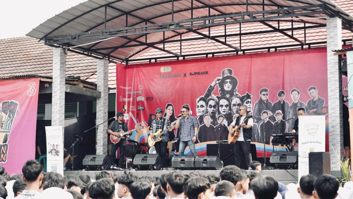MengEMASkan Indonesia, PT Pegadaian Kanwil Jawa Barat berkolaborasi dengan Band Nasional dan Influencer Gen Z MengEMASkan Indonesia, PT Pegadaian Kanwil Jawa Barat berkolaborasi dengan Band Nasional dan Influencer Gen Z