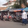 Keberadaan parkir liar di Cicalengka sepertinya belum ditangani secara maksimal oleh Dinas Perhubungan Kabupaten Bandung.