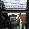 Gerbang masuk SMA Negeri 1 Cisarua, Kabupaten Bandung Barat. Senin (8/7). Dok Jabar Ekspres/wit