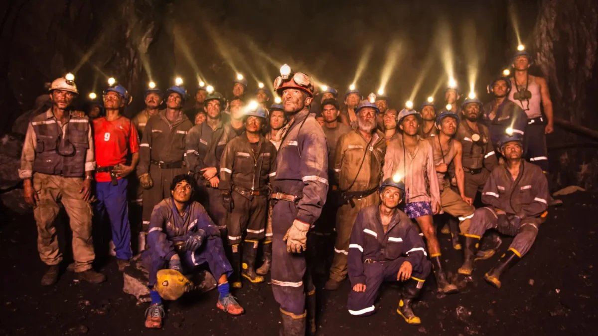 Sinopsis Film The 33, Perjuangan Penambang Terjebak di Bawah Tanah