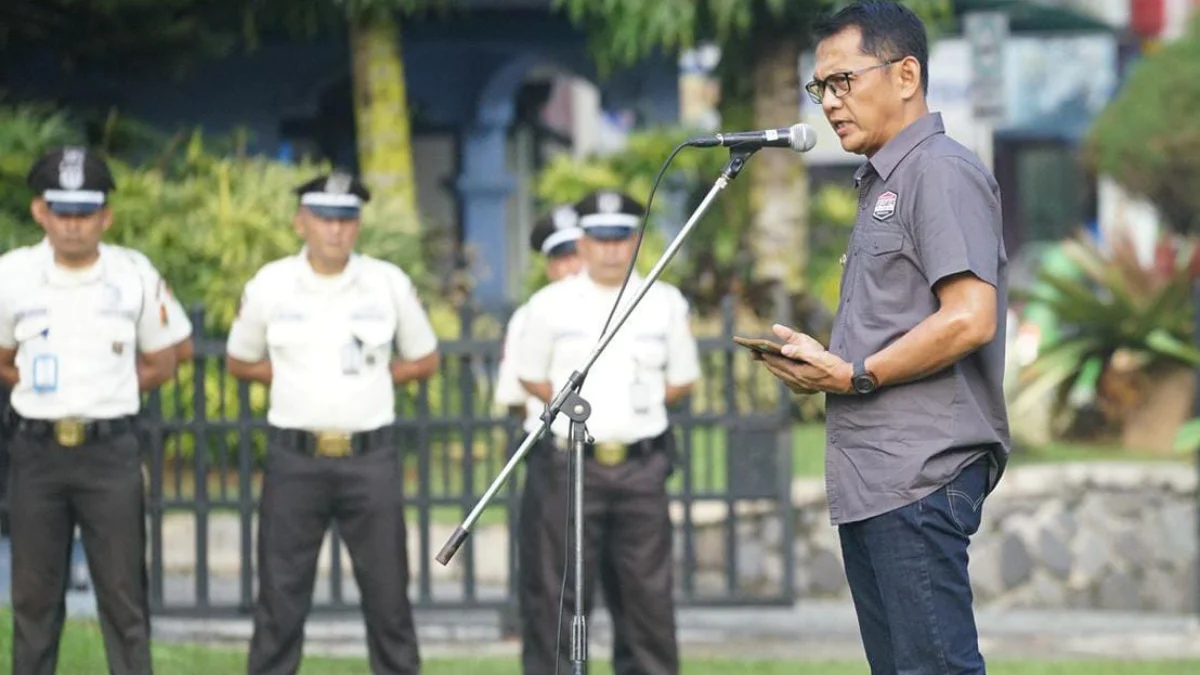Pj Wali Kota Bogor, Hery Antasari saat memimpin apel besar FGD peran BUMD, Selasa (2/7). (Yudha Prananda / Jabar Ekspres)