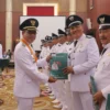Pengukuhan perpanjangan masa jabatan kepala desa yang diikuti 270 Kades wilayah Kabupaten Bandung, Provinsi Jawa Barat.