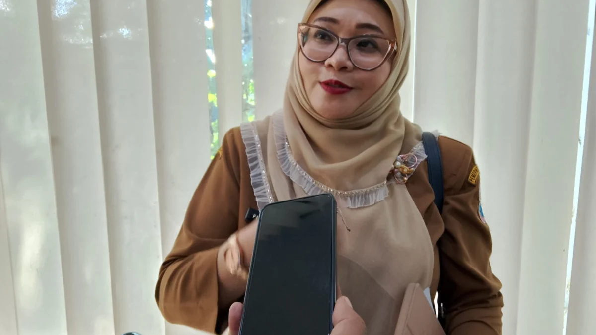 Doc. Kepala Dinas DP3AP2KB, Fitriani Manan Ungkapan Rumah Aman Bagi Korban Kekerasan di Kota Cimahi Masih Belum Ada (Foto: Mong/Jabar Ekspress)