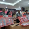 6 WNA Terlibat Prostitusi Online di Jakbar dan Terancam Dideportasi Jumpa pers pegungkapan WNA pelaku prostitusi online di Jakarta Barat. Foto/ANTARA