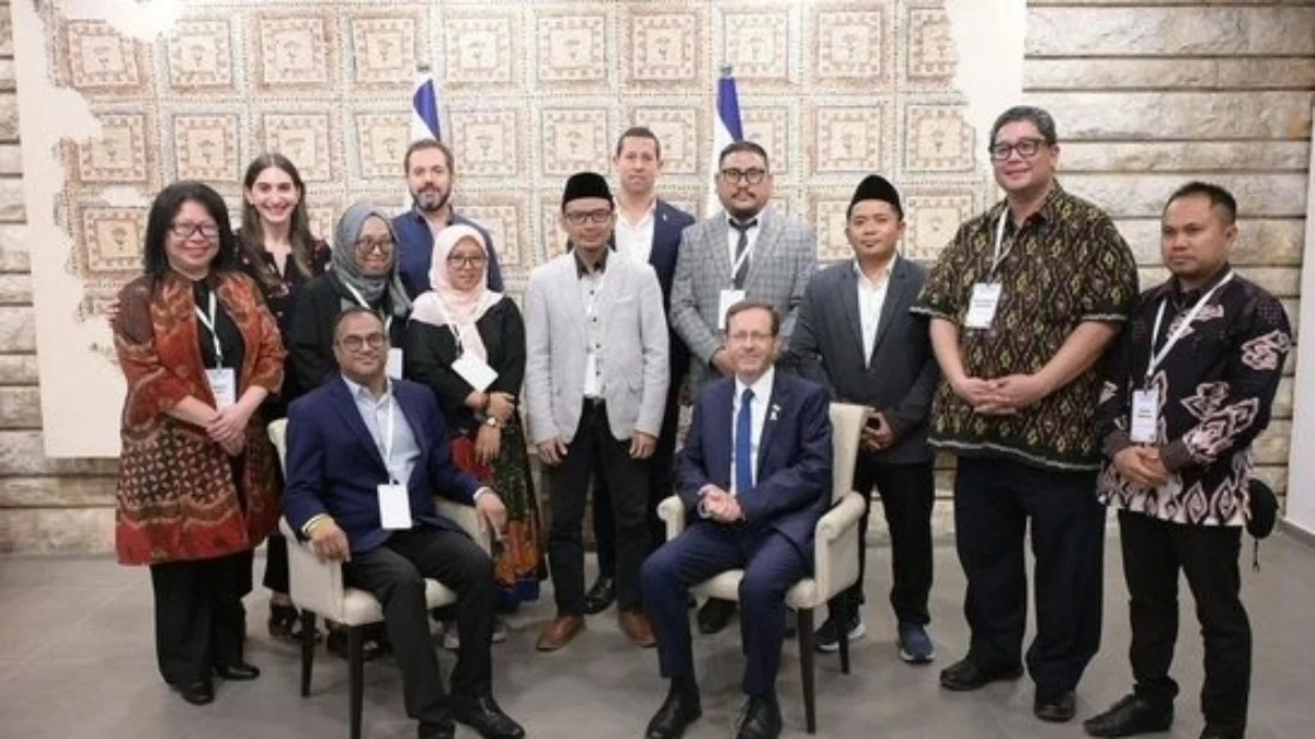 Sejumlah cendekiawan NU bertemu dengan presiden Israel. (Dok. Instagram @zenmaarif)