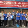 Gilang dan Didik usai menerima rekomendasi dari Partai Demokrat untuk maju di Pilkada Bandung Barat 2024. Dok instagram (pdemokrat_kbb)