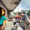 Dede Sodikin Koordiv Pencegahan Partisipasi Masyarakat dan Hubungan Masyarakat (P2HM) Bawaslu Kabupaten Bandung saat melakukan pelaksanaan Coklit. Foto Istimewa