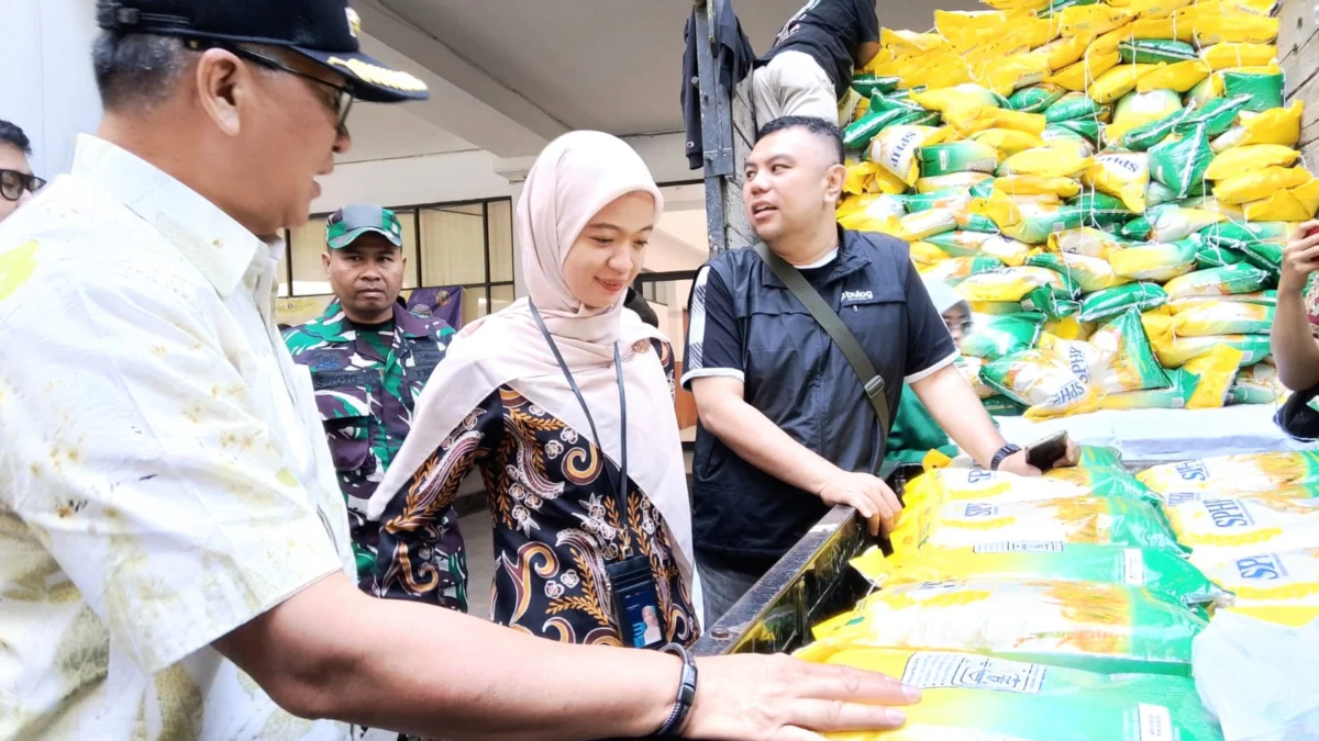 Doc. Pemerintah Kota Cimahi Bersama Bulog Gelar Program Sibesti, Atasi Kebutuhan Beras untuk Masyarakat (Foto: Mong/Jabar Ekspress)