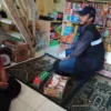 Doc. Petugas saat Merazia Sejumlah Rokok Ilegal di Kota Cimahi (Ist)