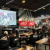 Suasana nonton bareng ARRC Mandalika Round 4 bersama komunitas CBR Club Indonesia (CCI) Region Cirebon dan Ikatan Motor Honda Cirebon (IMHC)
