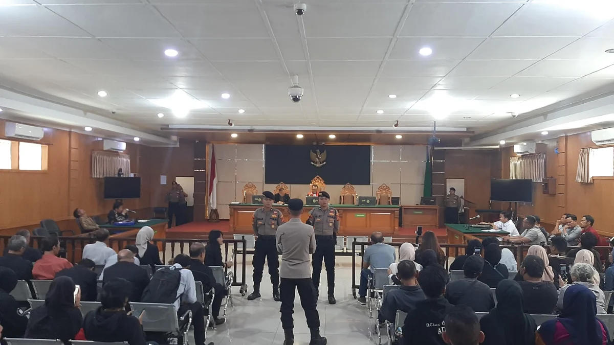 Praperadilan Pihak Muller Digugurkan PN Bandung Suasana penyampaian akhir perihal agenda sidang praperadilan duo Muller di PN Bandung, Selasa (30/7). (Nizar/Jabar Ekspres)