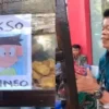 Viral Penjual Bakso di Surabaya Mirip Suneo, Netizen: Apakah ini Suneo Ketika Sudah Tua?