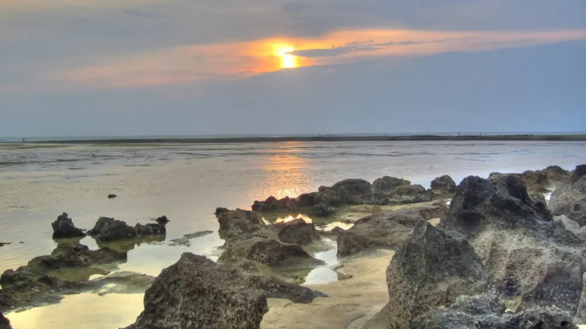 25 Tempat Wisata di Garut yang Sangat Terkenal Sampai Sekarang, Semua Tempat Liburan Ada!