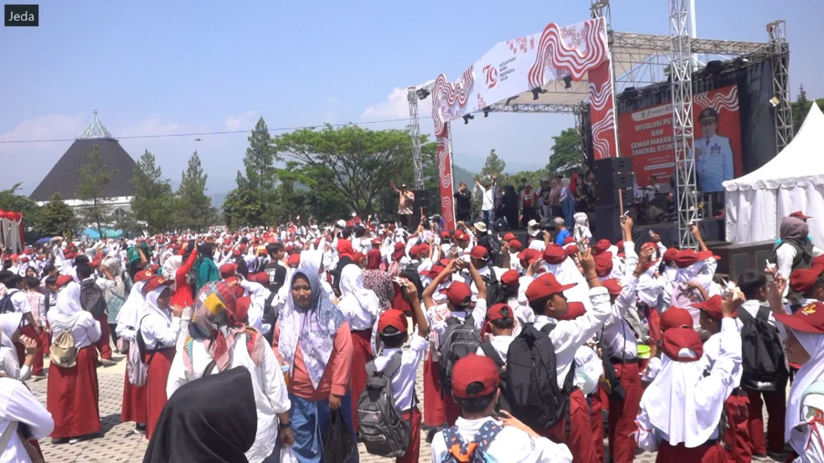 Gerakan Revolusi Putih dan Gemar Makan Ikan Tangkal Stunting di Sumedang yang berhasil memecahkan rekor ORI.