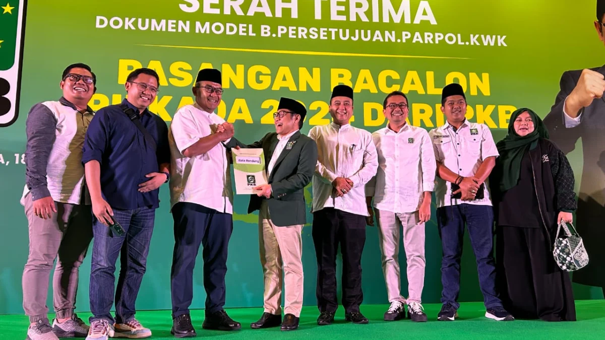 Resmi! Farhan dan Erwin Maju di Pilkada Bandung Farhan dan Erwin Maju di Pilkada Bandung/ Istimewa