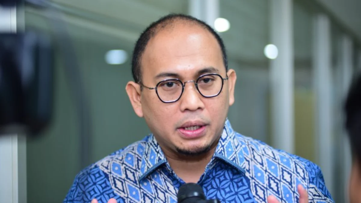 Andre Rosiade tegaskan hubungan Azizah dan Arhan baik-baik saja, Sementara Azizah Melaporkan Penyebar Hoaks ke Bareskrim Polri Andre Rosiade tegaskan hubungan Azizah dan Arhan baik-baik saja, Sementara Azizah Melaporkan Penyebar Hoaks ke Bareskrim Polri