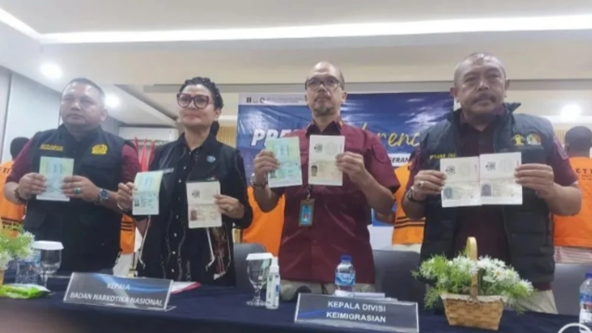 Kantor Imigrasi Kelas I Non TPI Tangerang amankan 10 WNA yang buat resah di PIK 2