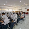 Doc. Sejumlah Siswa Siswi SMA di Kota Cimahi Mengikuti Sosialisasi KPU Goes to School (Mong/Jabar Ekspress)