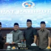 Pimpinan DPRD Kota Bogor saat menerima rancangan draft KUA-PPAS Perubahan 2024 dari Pj Wali Kota Bogor, Hery Antasari. (Foto: Humoris DPRD Kota Bogor)