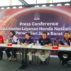 Doc. General Manager Honda Costumer Care Centre, Fenny Hasibuan Bersama Para Juara Kontes Layanan Honda Nasional (KLHN) 2024, Ridwan, Aisyah Nurul Fithri, dan I Yoga Sudharma (mong)