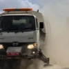 Mobil road sweeper bersihkan debu jalanan di IKN jelang HUT RI ke-79. (foto/ANTARA)