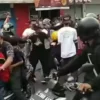 Viral video aksi keributan yang terjadi saat karnaval kemerdekaan di Cibaduyut, Kabupaten Bandung. Foto Dok Instagram Beritakotabandung