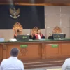Dalam agenda sidang lanjutan kasus sengketa lahan di Dago Elos, majelis hakim sepakat untuk menolak eksepsi dari terdakwa Duo Muller. (Nizar/Jabarekspres)