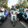 West Java Festival 2024: Bey Machmudin dan Tokoh Masyarakat Konvoi Motor Listrik