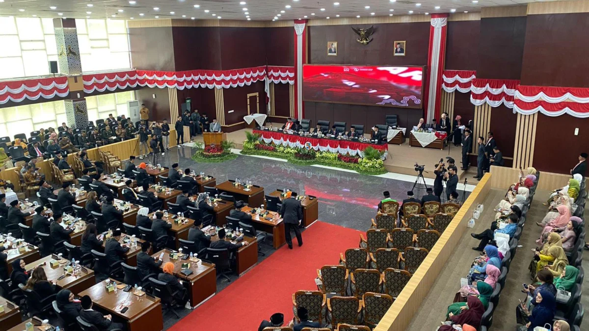 Wajah Lama Hiasi Kursi DPRD Kota Bogor, Berikut Daftar 50 Anggota Dewan Terpilih! Suasana rapat paripurna jelang pelantikan 50 Anggota DPRD Kota Bogor periode 2034-2029, Selasa (27/8). (Yudha Prananda / Jabar Ekspres)