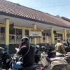 Selama Pendaftaran Pilkada, Siswa SDN Cibabat 5 Cimahi Terpaksa Belajar Daring Doc. Kegiatan Belajar Mengajar di SDN Cibabat 5 Kota Cimahi Dialihkan Menjadi Daring (mong)