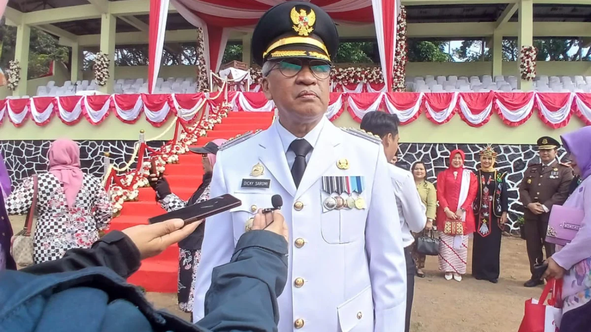 HUT ke-79 RI, Pj Wali Kota Cimahi Harapkan Pemimpin Baru Lanjutkan Program Pembangunan Kota Doc. Pj Wali Kota Cimahi, Dicky Saromi Usai Apel Peringatan HUT RI ke-79 di Lapang Rajawali Cimahi (Mong)